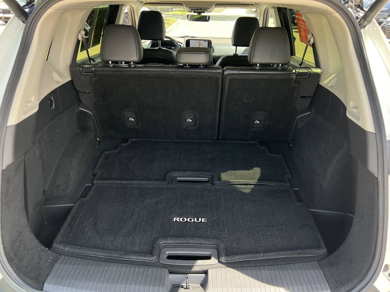 Certified 2023 Nissan Rogue SL w/ SL Premium Package image 26