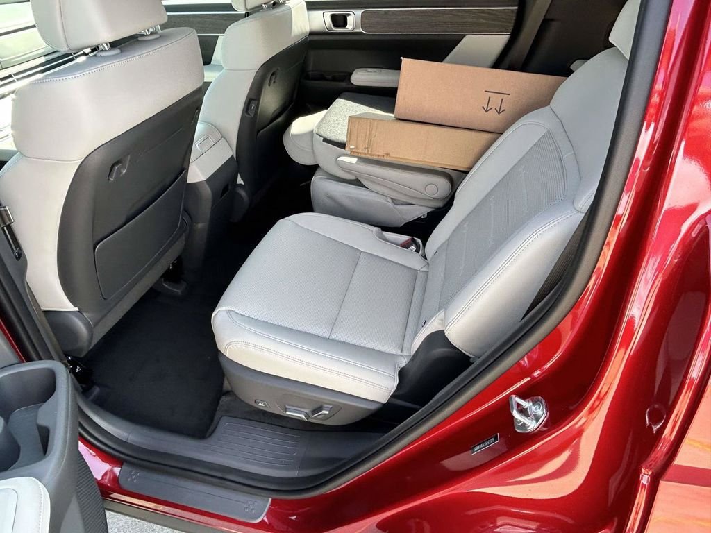 New 2027 Hyundai Santa Fe Limited FWD image 10