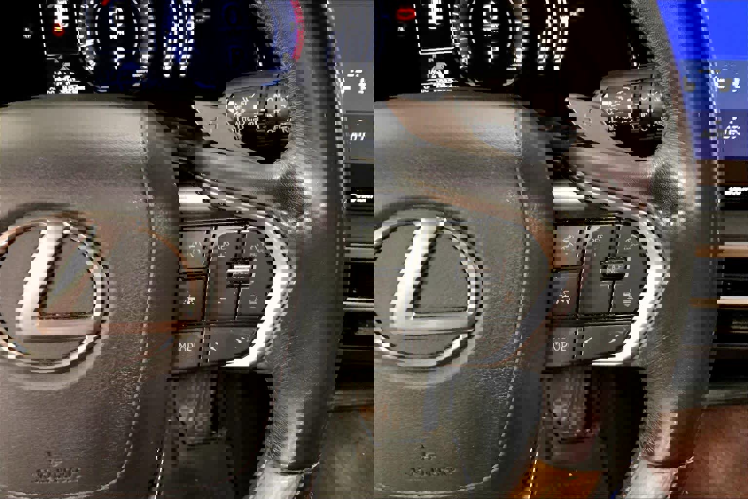 Used 2023 Lexus RX 350 Premium w/ Accessory Package image 25