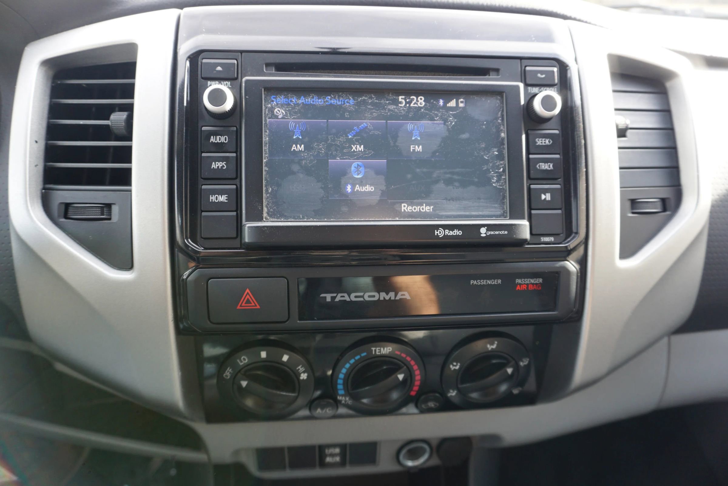 Used 2015 Toyota Tacoma PreRunner image 34