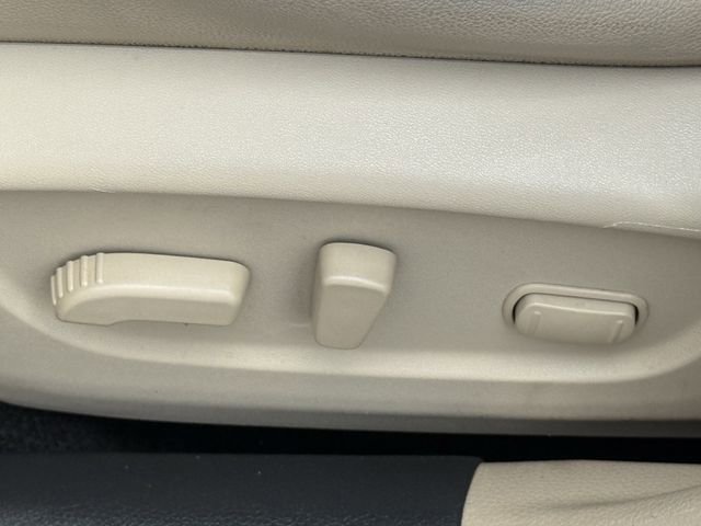 Used 2016 Nissan Rogue SL w/ SL Premium Package FWD image 27