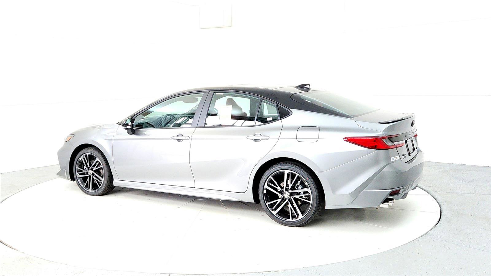 New 2026 Toyota Camry XSE AWD/4WD image 4