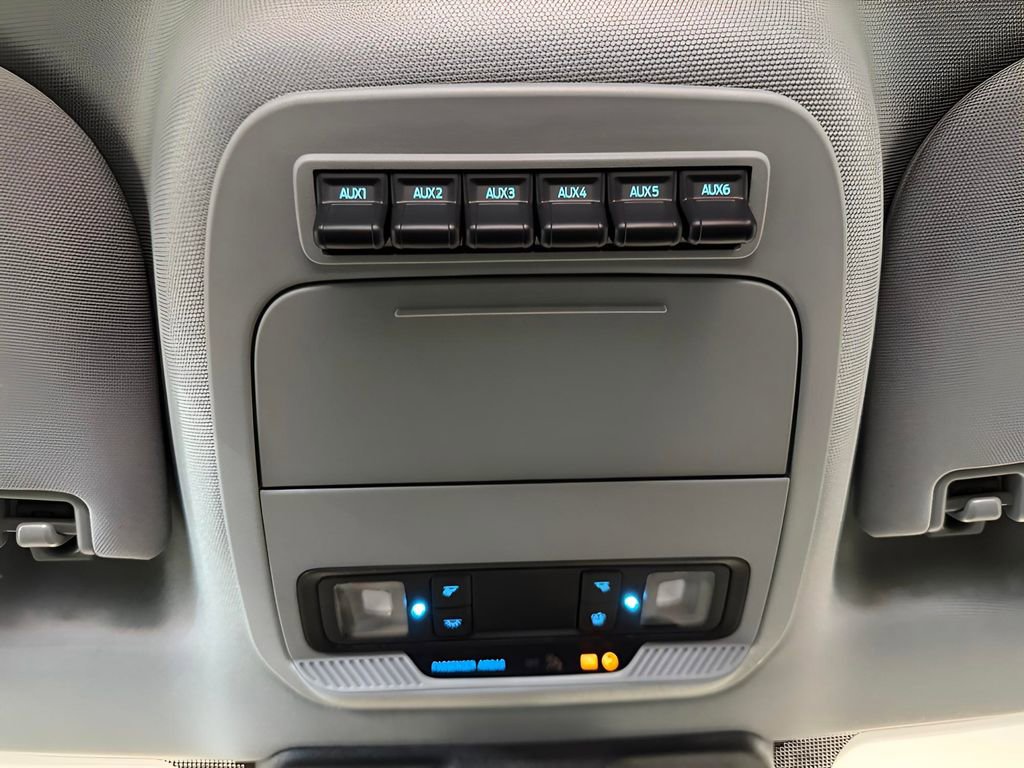 New 2026 Ford F250 XL w/ XL Chrome Package AWD/4WD image 14