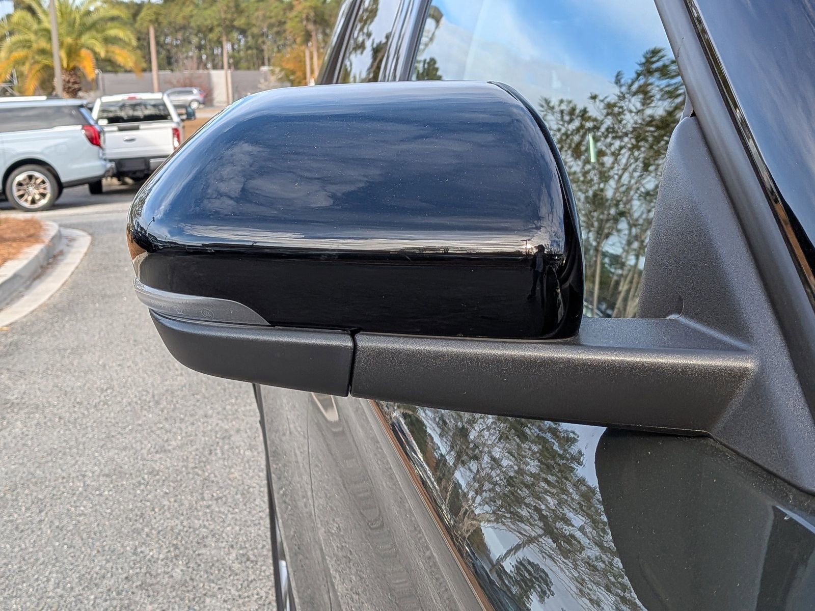 Certified 2023 Ford Explorer Limited w/ Equipment Group 301A image 13