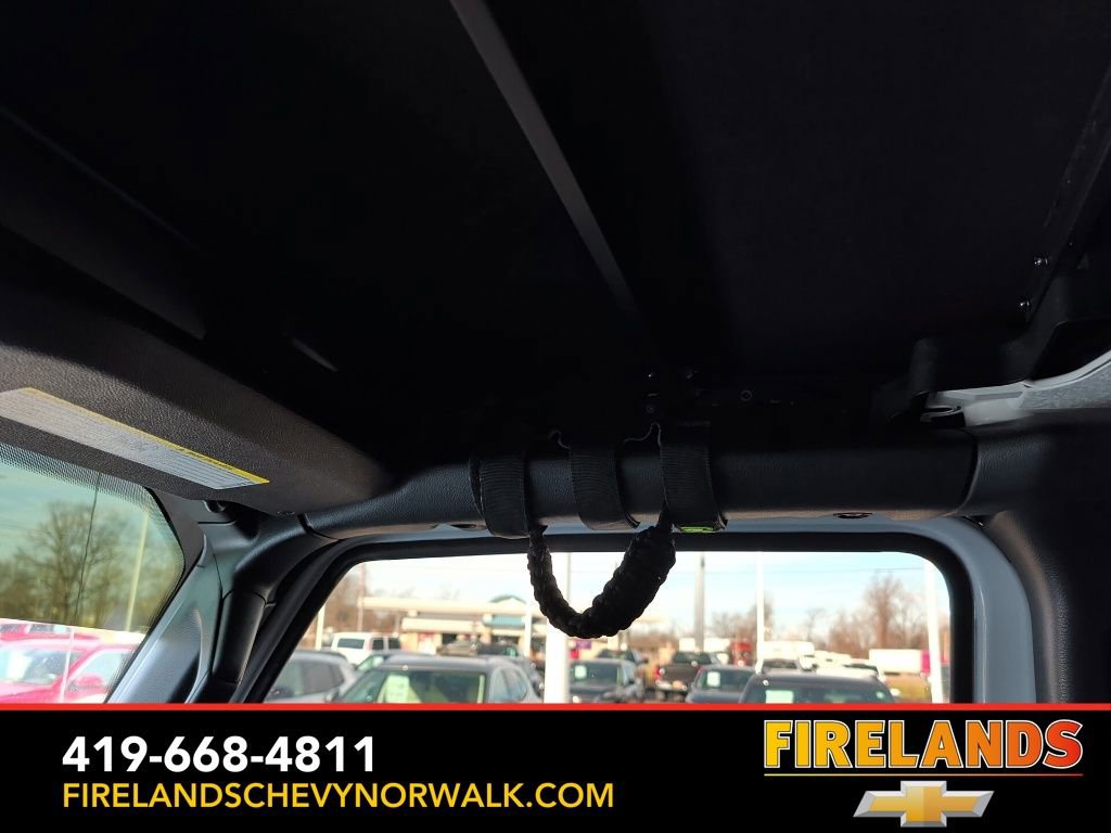 Used 2022 Jeep Wrangler Unlimited Sport image 32