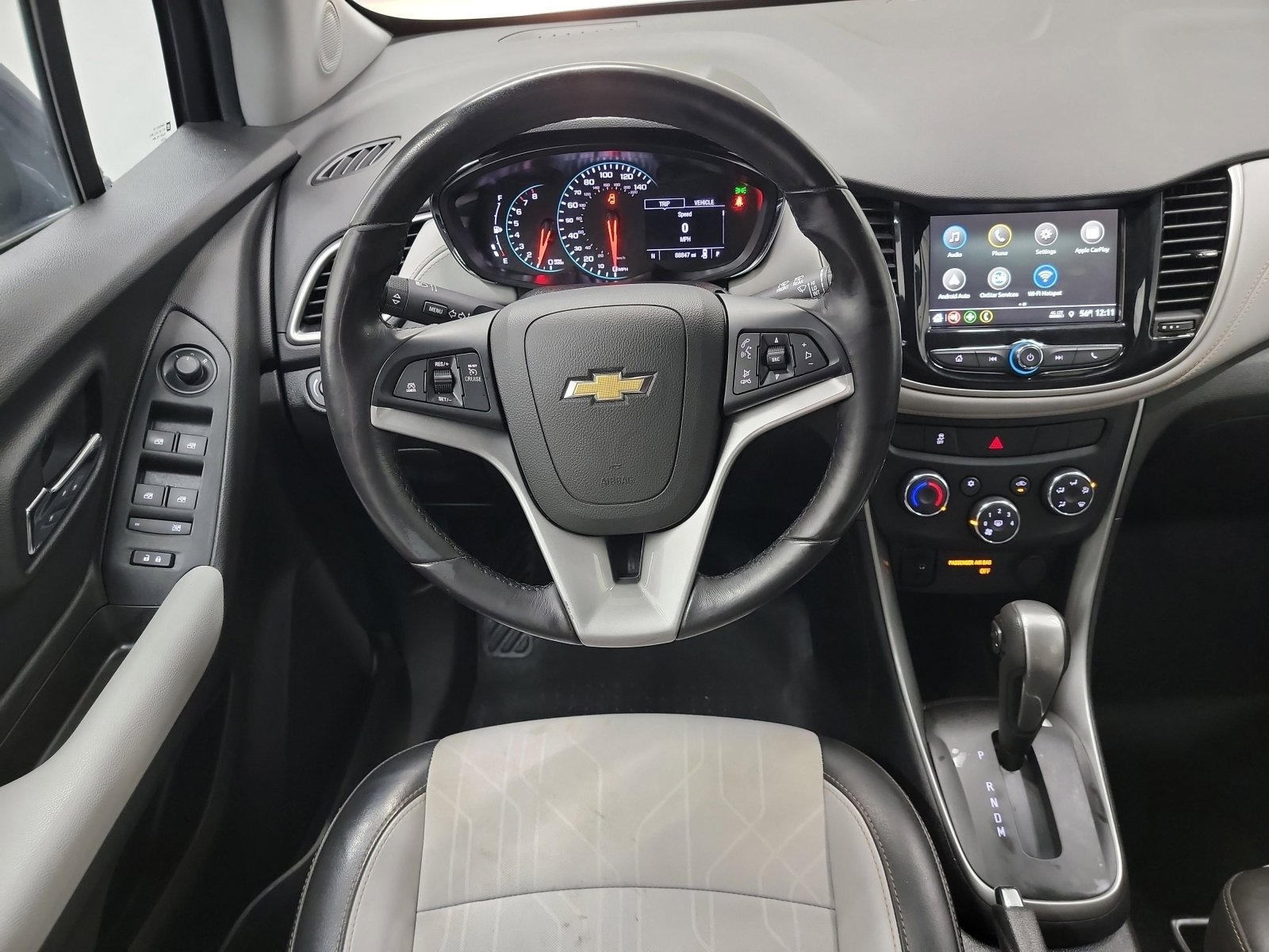 Used 2019 Chevrolet Trax LT w/ LT Convenience Package image 16