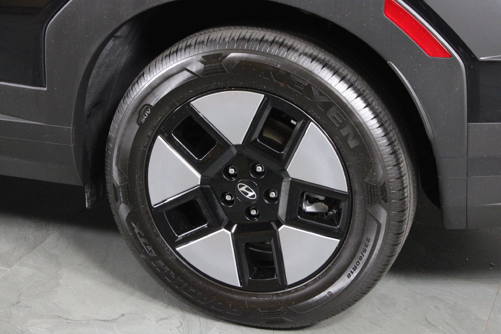 Certified 2026 Hyundai Santa Fe SEL FWD image 15