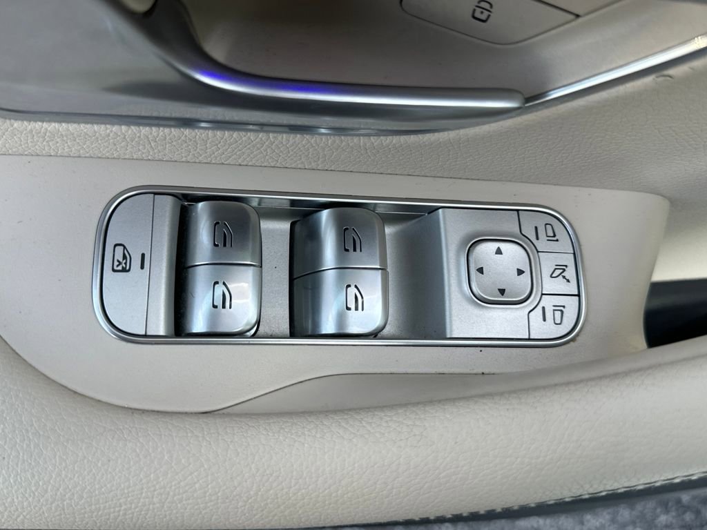 Certified 2024 Mercedes-Benz GLS 450 4MATIC image 31