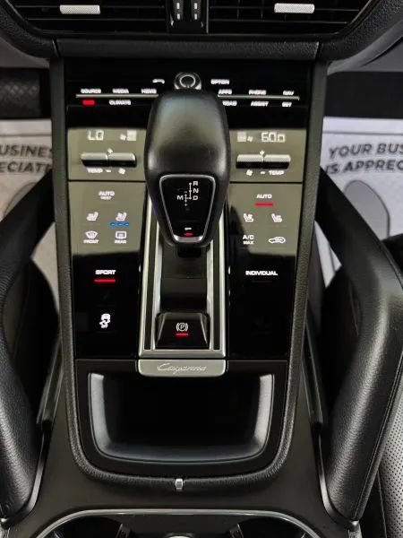 Used 2019 Porsche Cayenne AWD/4WD image 41