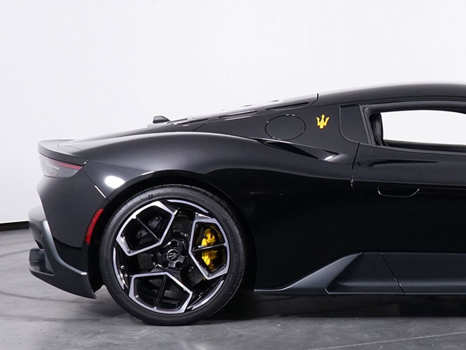 Used 2022 Maserati MC20 Coupe image 14