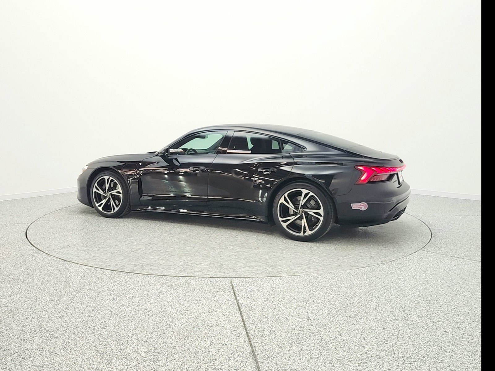 Used 2023 Audi e-tron GT Premium Plus w/ Performance Package image 8