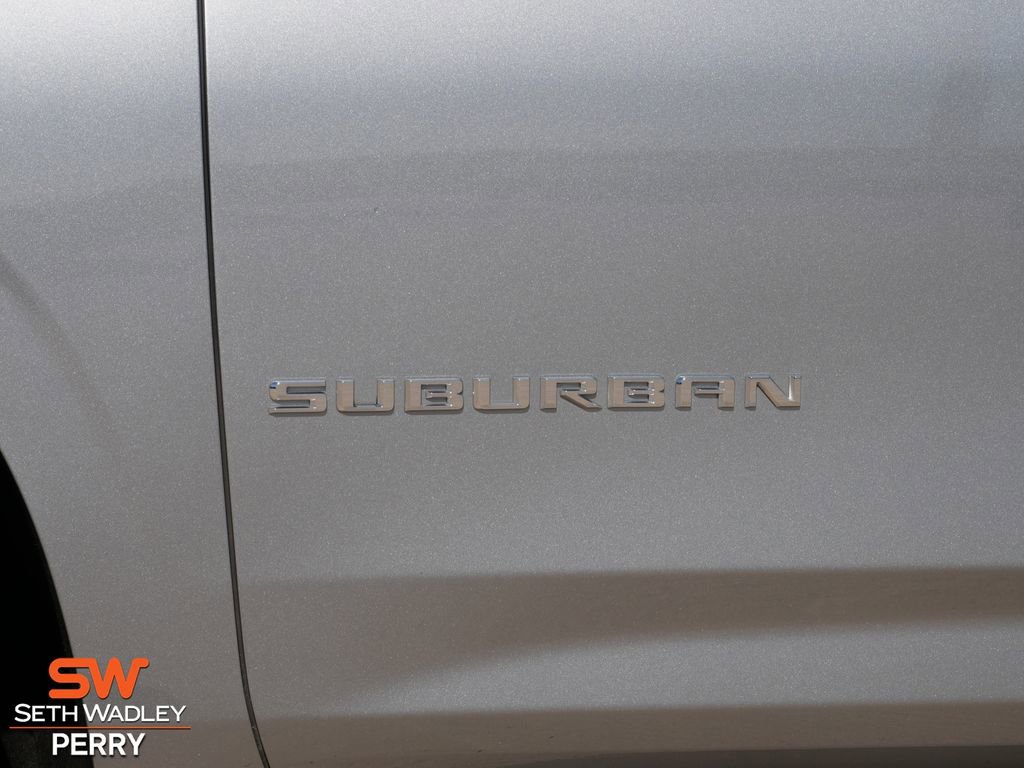 Used 2024 Chevrolet Suburban LT AWD/4WD image 11