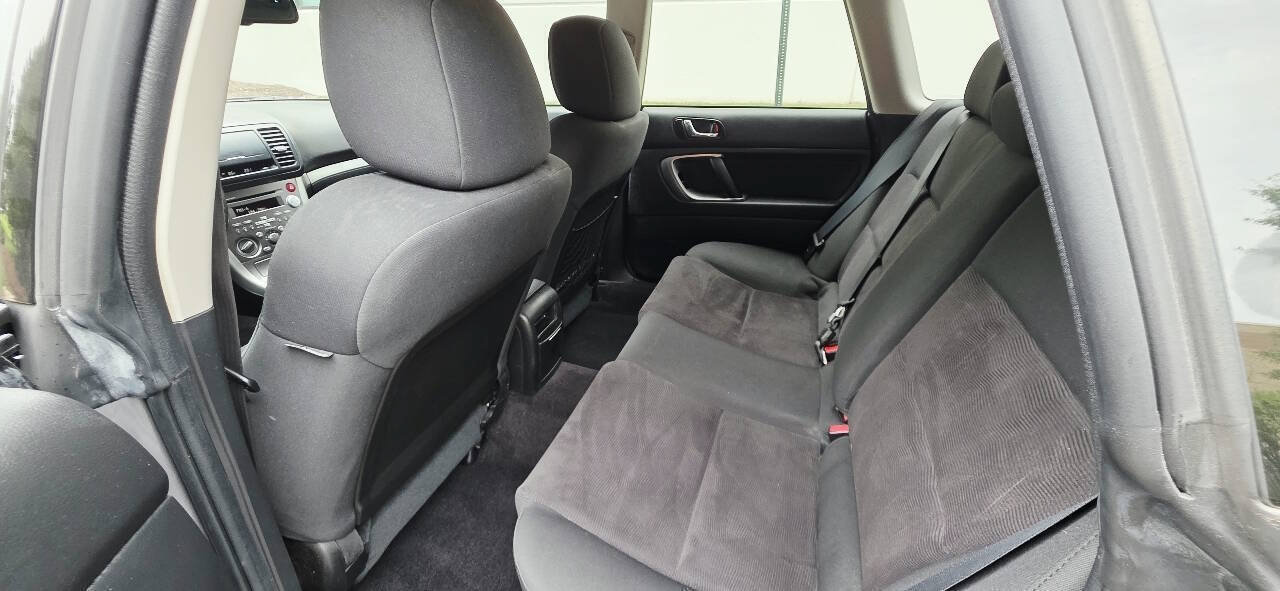 Used 2008 Subaru Outback 2.5i L.L. Bean AWD/4WD image 11