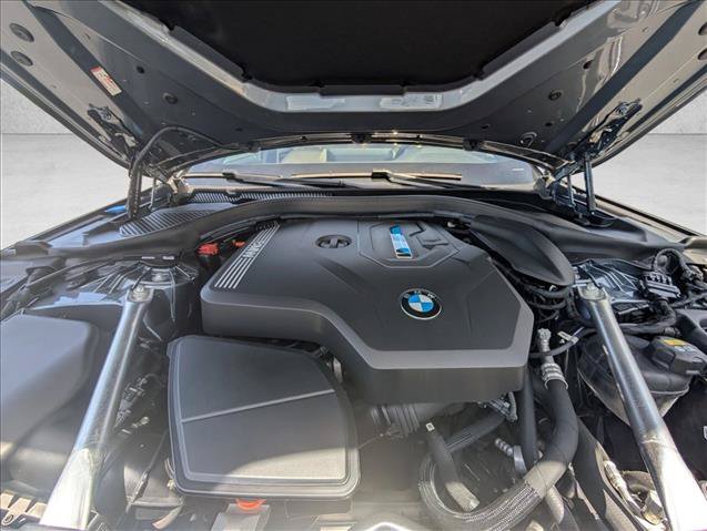 Used 2021 BMW 530e w/ Parking Assistance Package RWD image 27