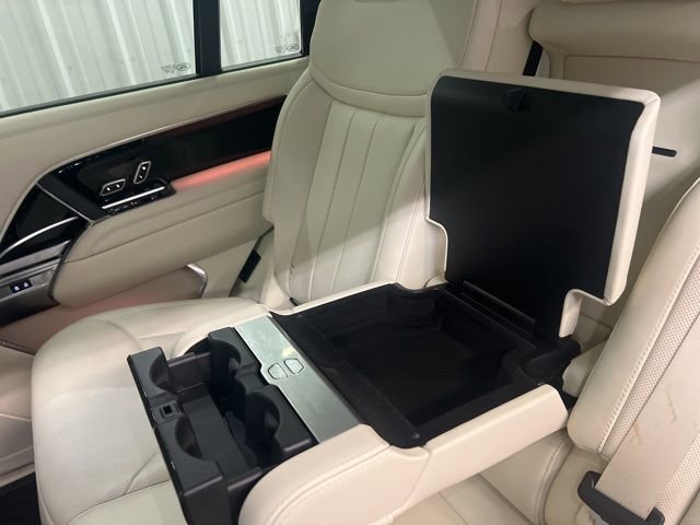 Used 2025 Land Rover Range Rover Long Wheelbase SE image 14