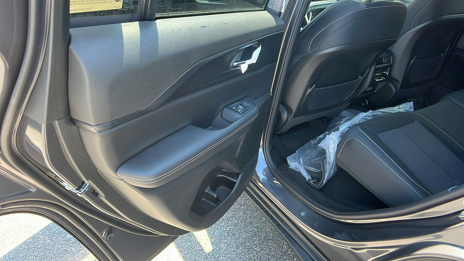 New 2025 Jeep Grand Cherokee Laredo w/ MOPAR Finishing Package image 19