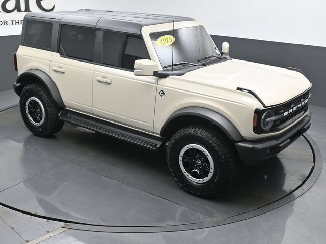 Used 2025 Ford Bronco Outer Banks w/ Sasquatch Package AWD/4WD image 49