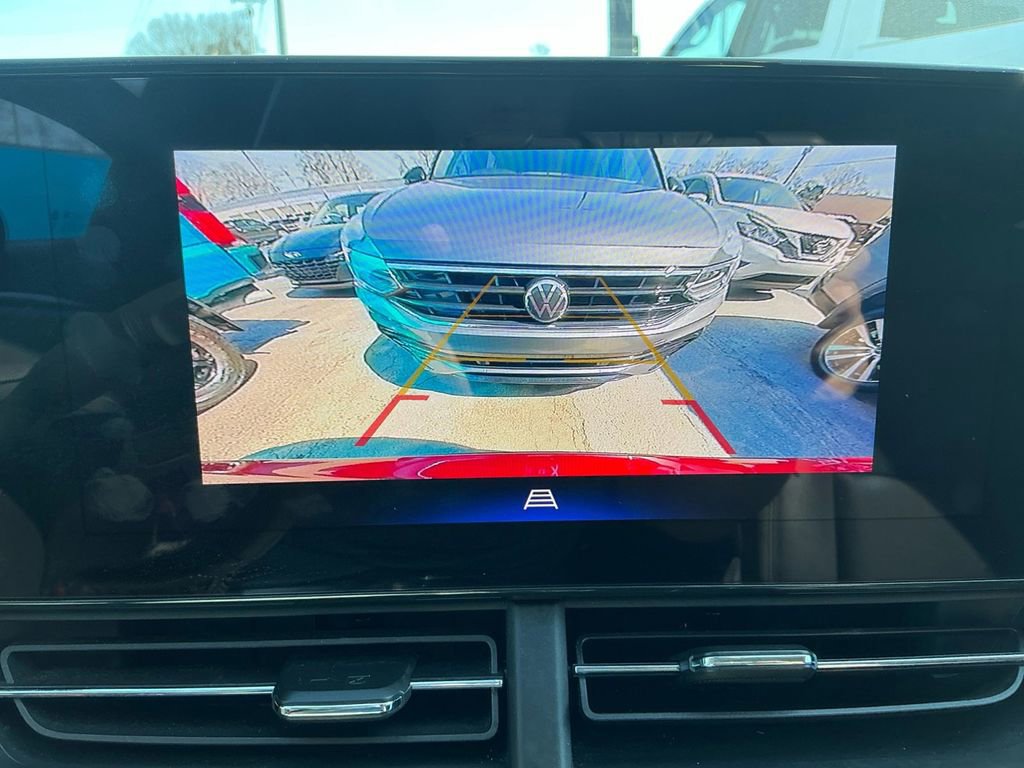 Used 2024 Chevrolet Trax ACTIV w/ Sunroof Package image 26