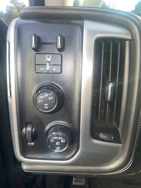 Used 2016 GMC Sierra 1500 SLT w/ SLT Premium Package AWD/4WD image 11