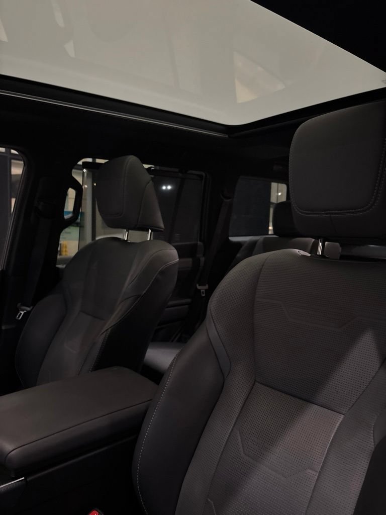 Used 2024 Lexus GX 550 w/ Accessory Package (Z1) AWD/4WD image 4