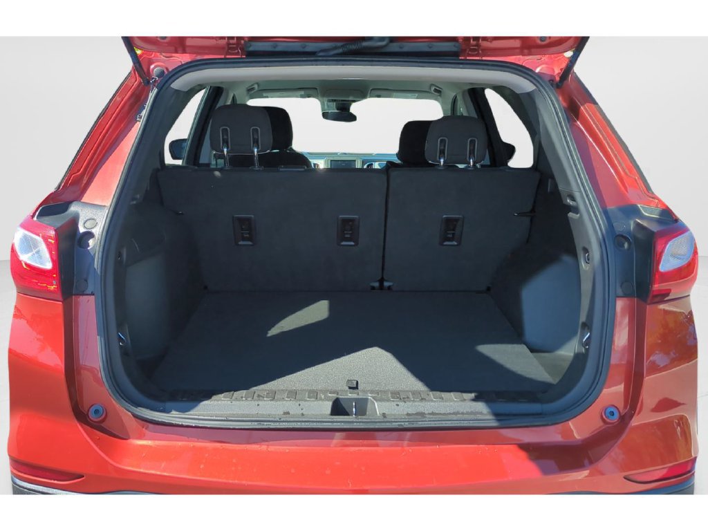 Used 2020 Chevrolet Equinox LS w/ LS Convenience Package FWD image 9