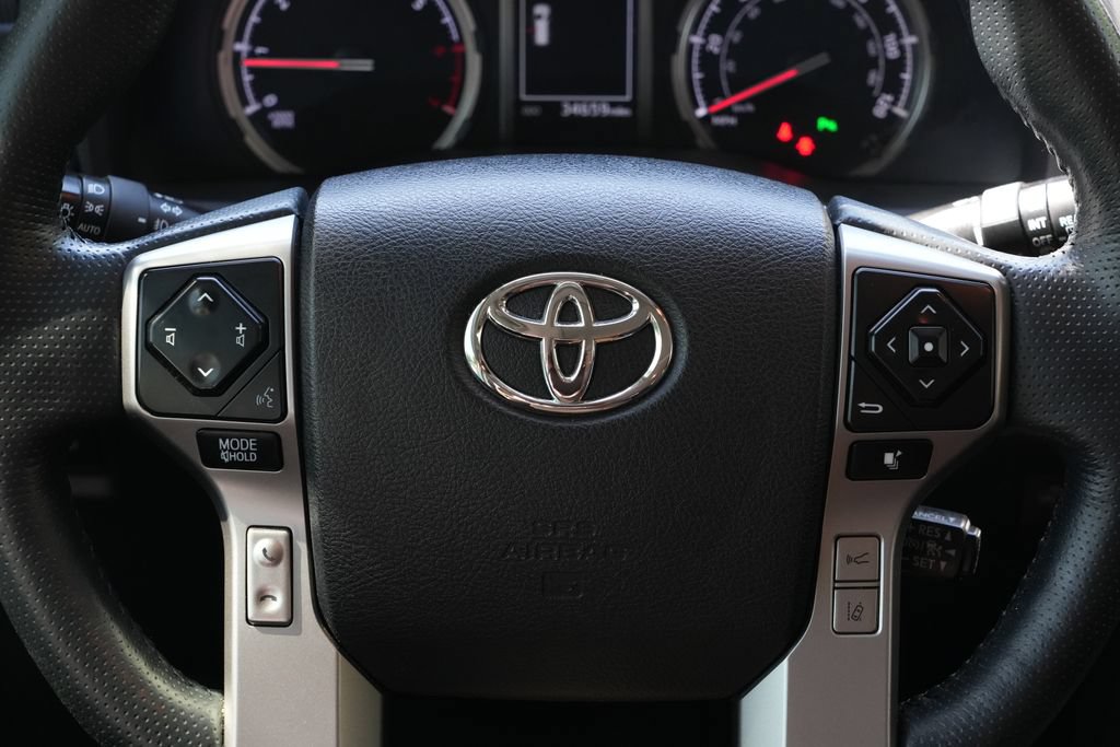 Used 2023 Toyota 4Runner Limited AWD/4WD image 17