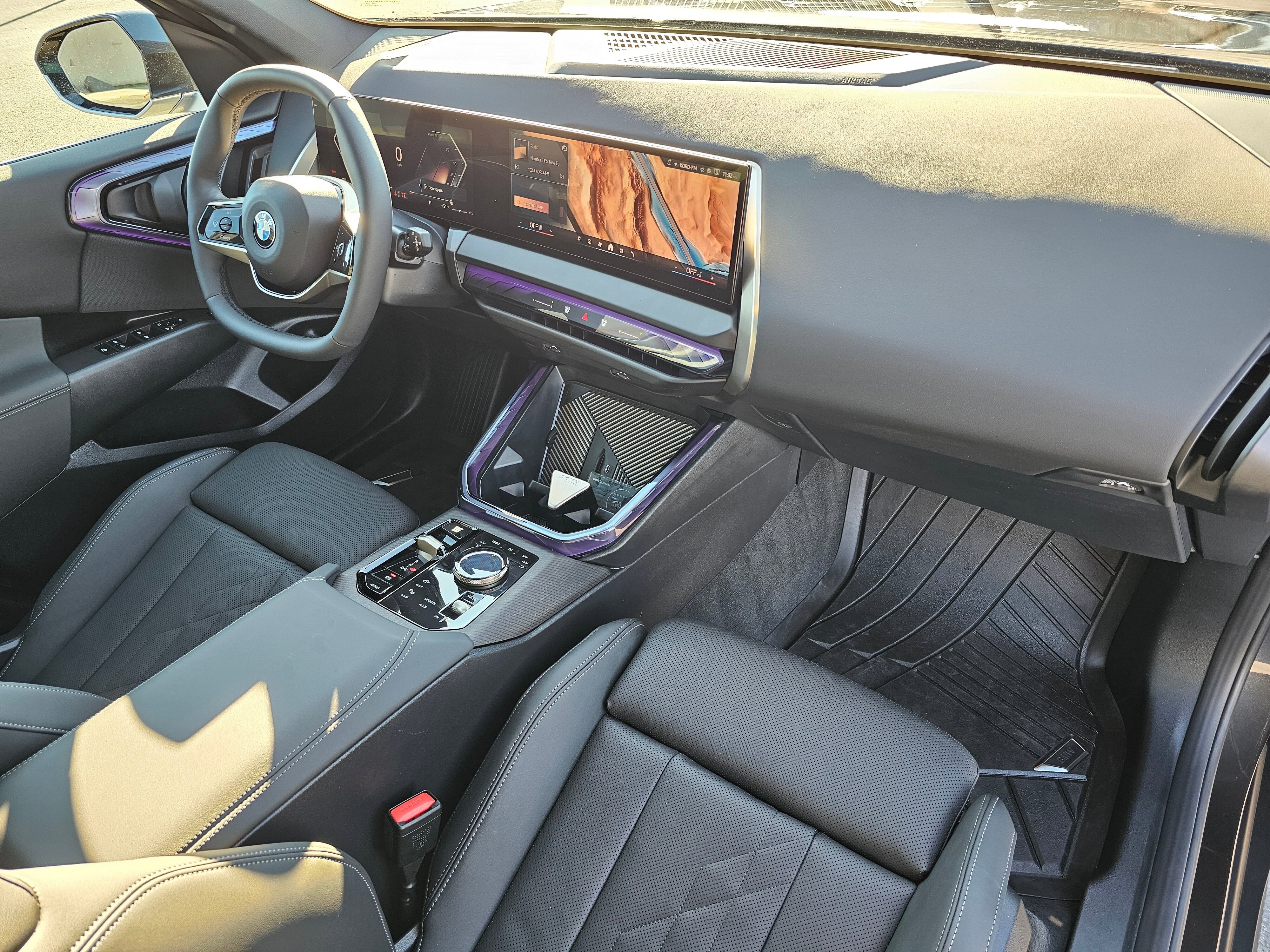 Used 2025 BMW X3 xDrive30i w/ Convenience Package image 16