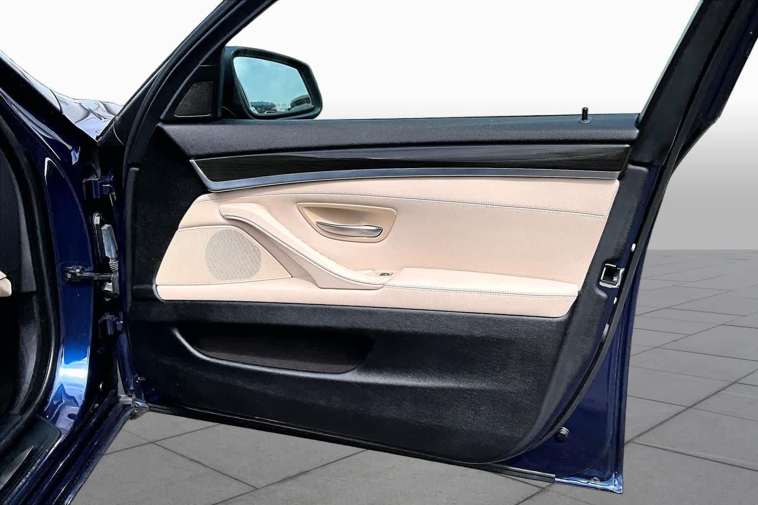 Used 2011 BMW 528i Sedan RWD image 21