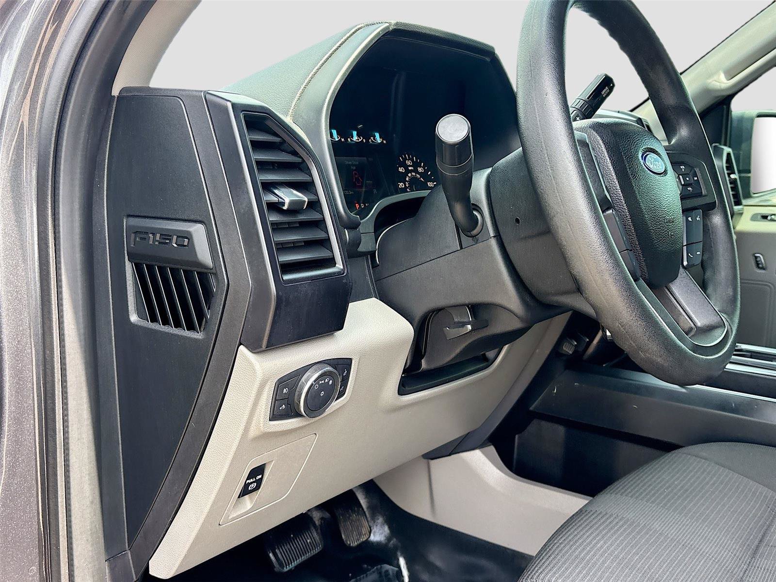 Used 2018 Ford F150 XL w/ Equipment Group 101A Mid AWD/4WD image 10