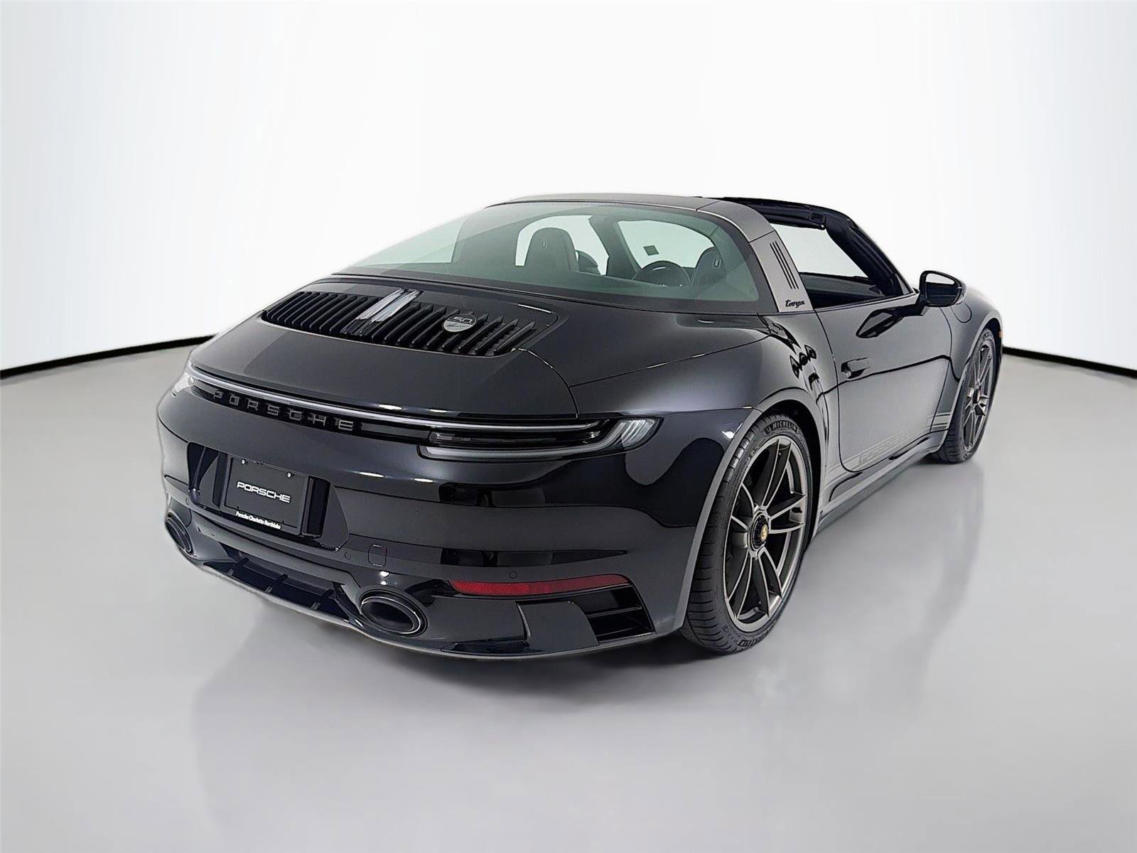Certified 2023 Porsche 911 50th Anniversary Edition AWD/4WD image 32