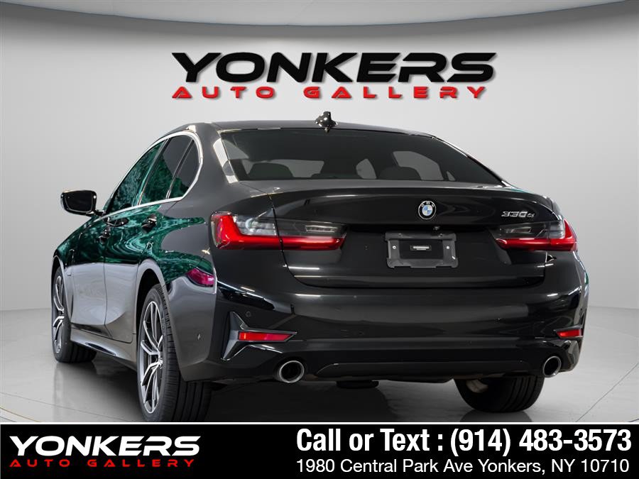 Used 2021 BMW 330e w/ Convenience Package RWD image 5