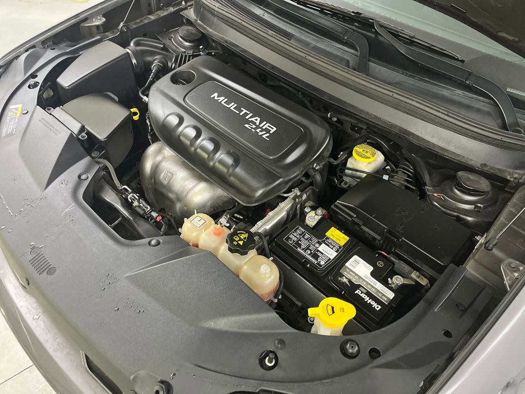 Used 2019 Jeep Cherokee Latitude Plus image 12