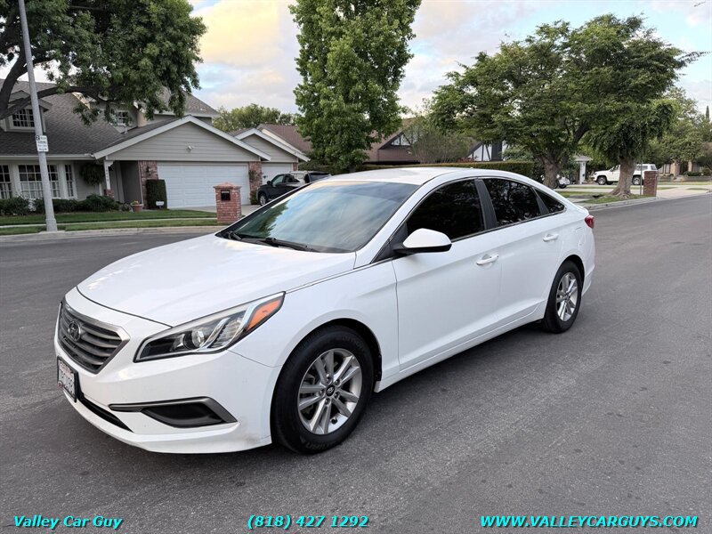 Used 2016 Hyundai Sonata SE FWD image 1