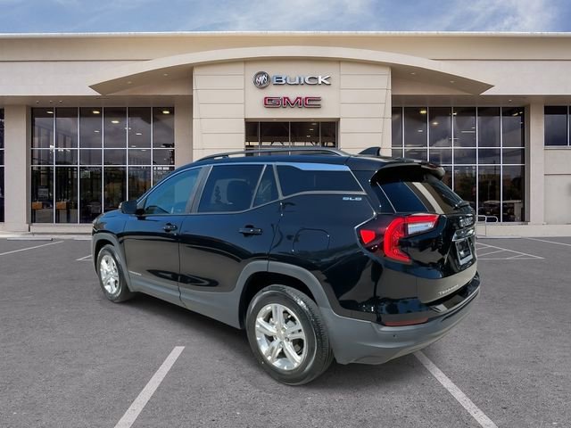 Used 2022 GMC Terrain SLE w/ Driver Convenience Package image 10
