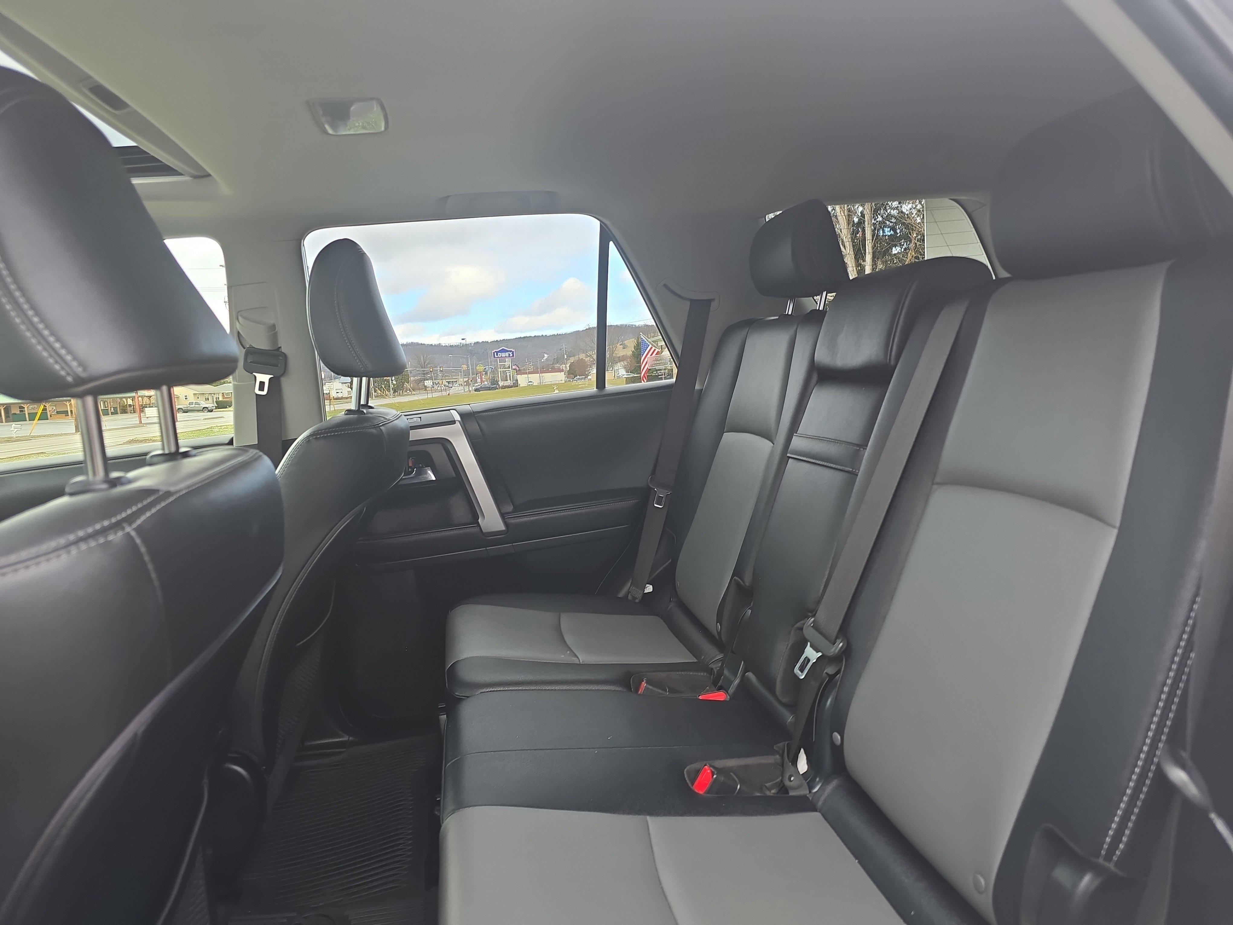 Used 2022 Toyota 4Runner SR5 Premium w/ Moonroof Package image 14