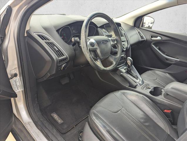 Used 2014 Ford Focus Titanium FWD image 9