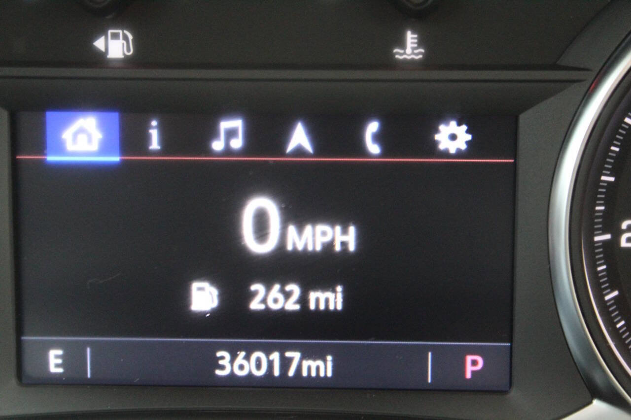 Used 2023 Chevrolet Blazer LT image 14