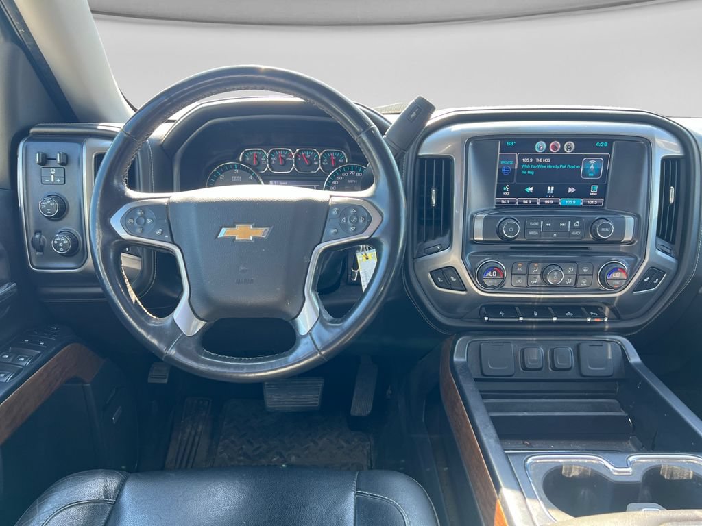 Used 2015 Chevrolet Silverado 1500 LTZ w/ LTZ Plus Package AWD/4WD image 18