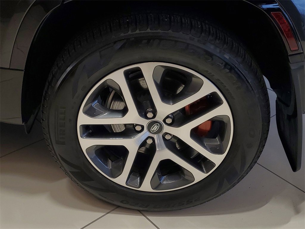 Used 2024 Land Rover Defender 130 X image 4