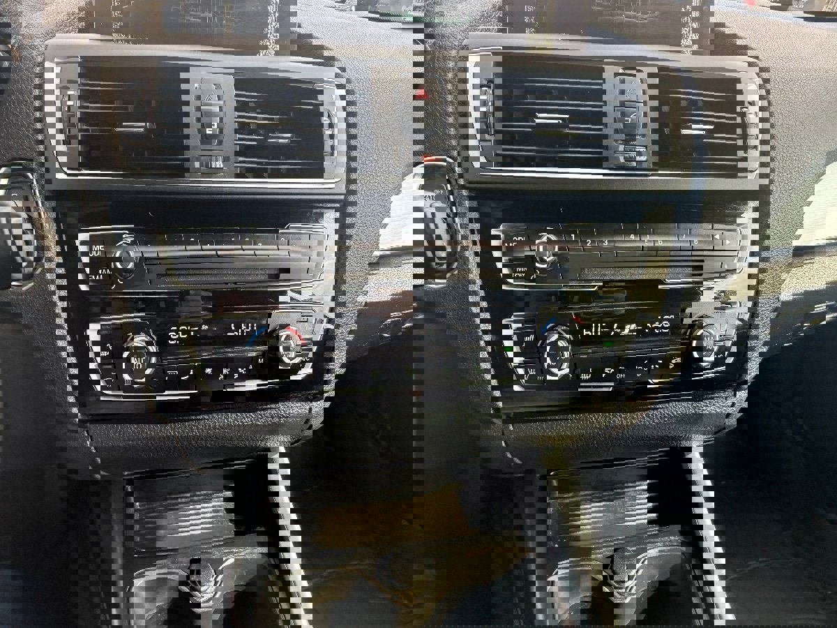 Used 2016 BMW M235i xDrive Convertible image 32