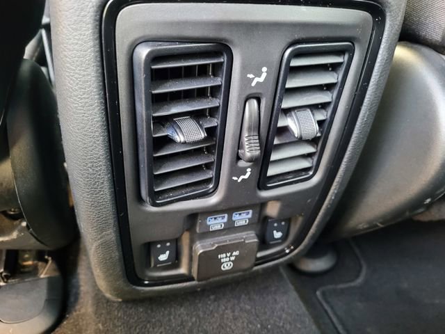 Used 2025 Dodge Durango GT image 12