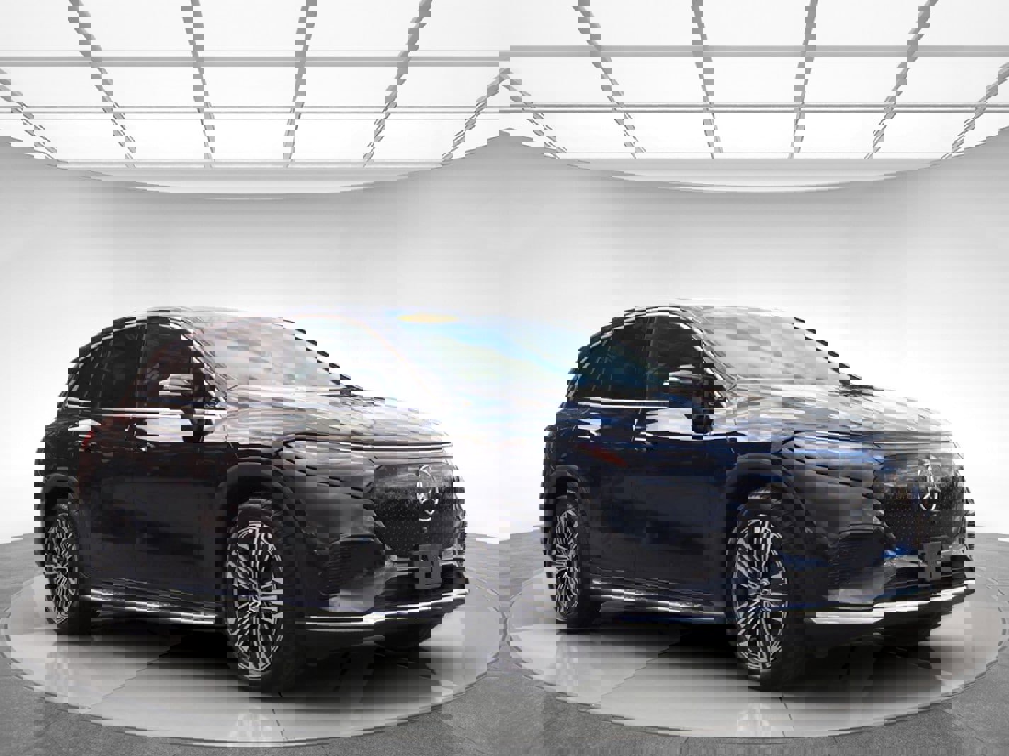 Used 2025 Mercedes-Benz EQS 450+ 4MATIC SUV w/ Winter Package image 3