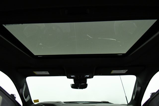 Used 2024 Chevrolet Silverado 3500 High Country w/ Technology Package image 26