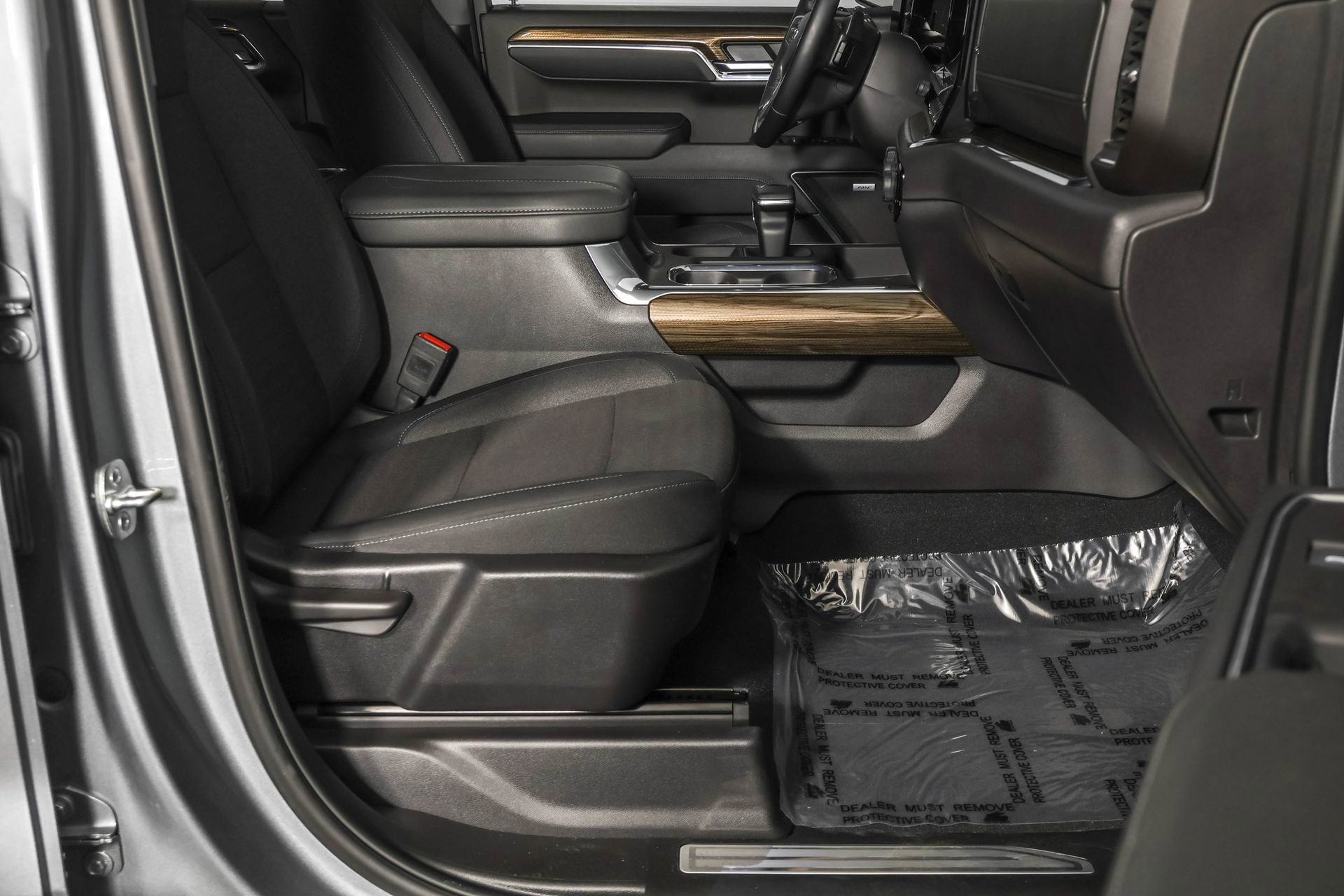 Used 2025 Chevrolet Silverado 1500 LT Trail Boss w/ Convenience Package II image 50