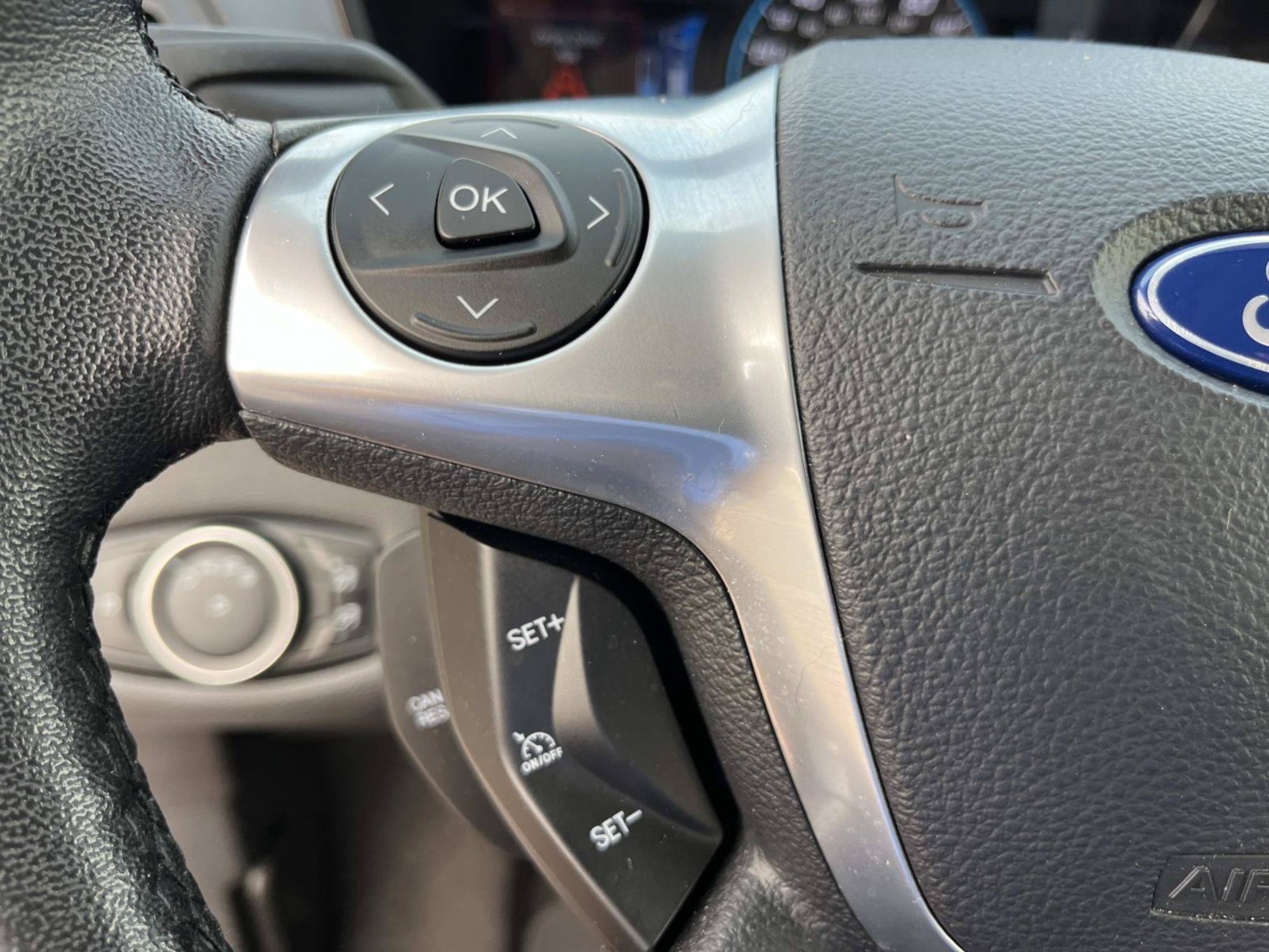 Used 2016 Ford C-MAX SEL w/ Equipment Group 302A FWD image 25