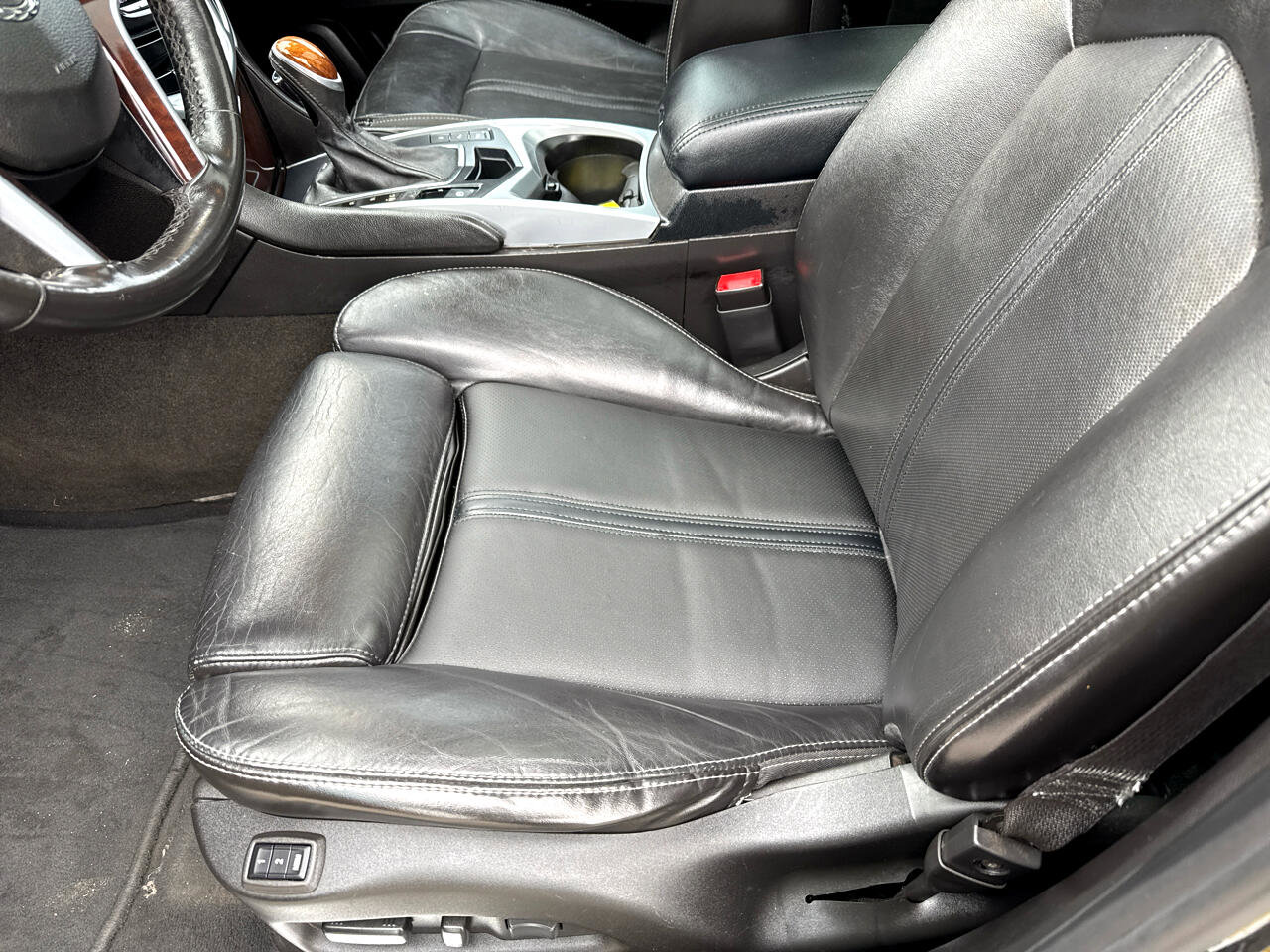 Used 2015 Cadillac SRX Luxury w/ Driver Awareness Package FWD image 12