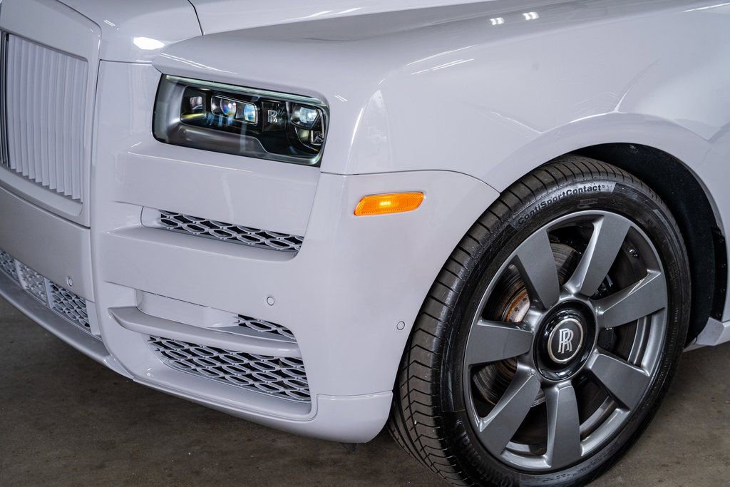 Used 2022 Rolls-Royce Cullinan image 13