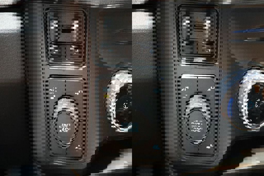 Used 2024 Ford F450 Platinum image 38