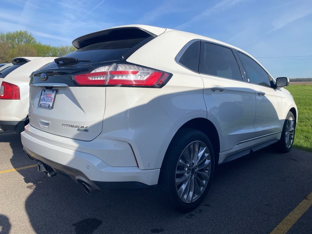 Used 2020 Ford Edge Titanium w/ Equipment Group 301A AWD/4WD image 7