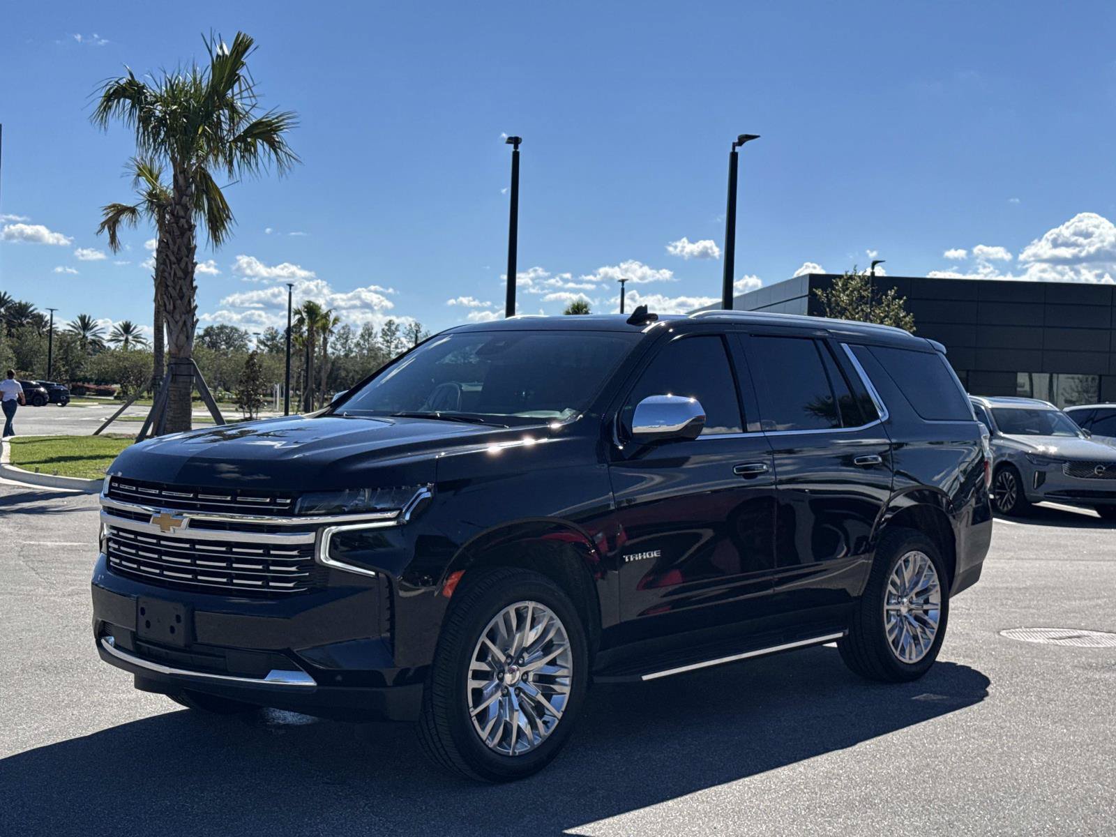 Used 2024 Chevrolet Tahoe Premier AWD/4WD image 7